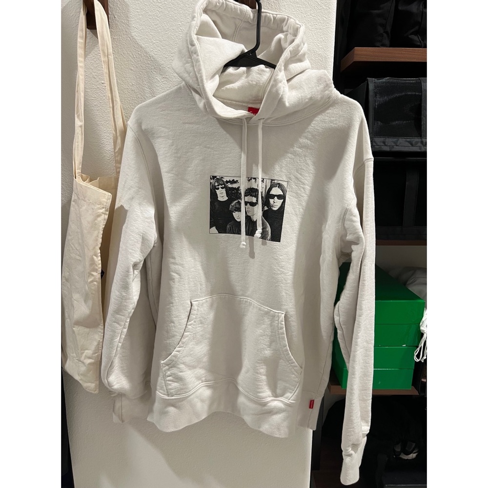 Supreme Hoodie Size M unisex